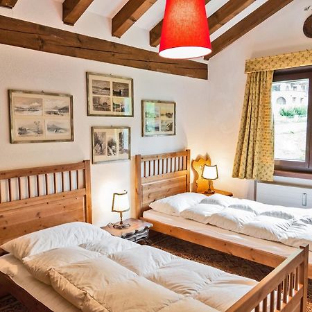 Ferienwohnung Chesa Martina - La Punt Exterior foto