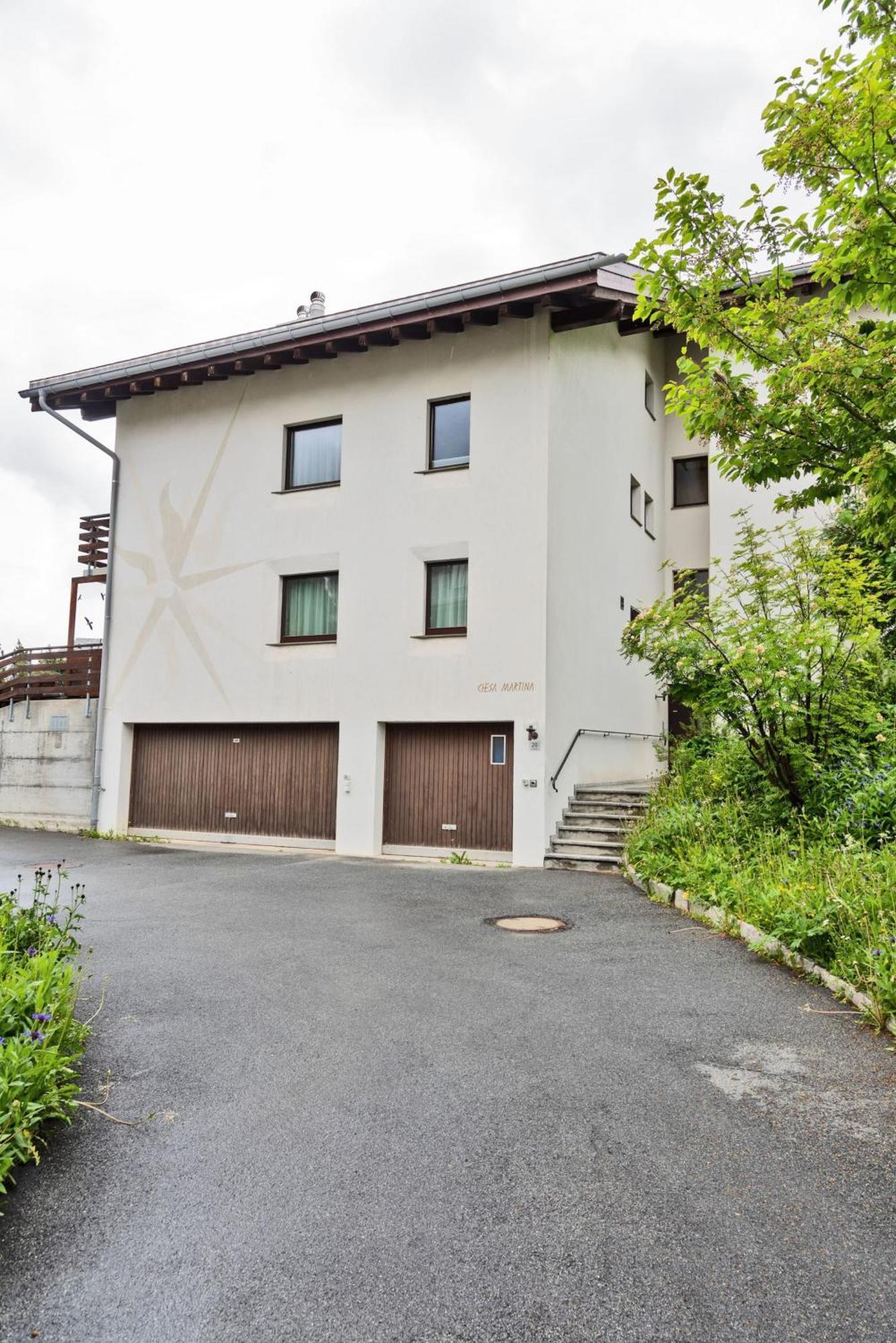 Ferienwohnung Chesa Martina - La Punt Exterior foto